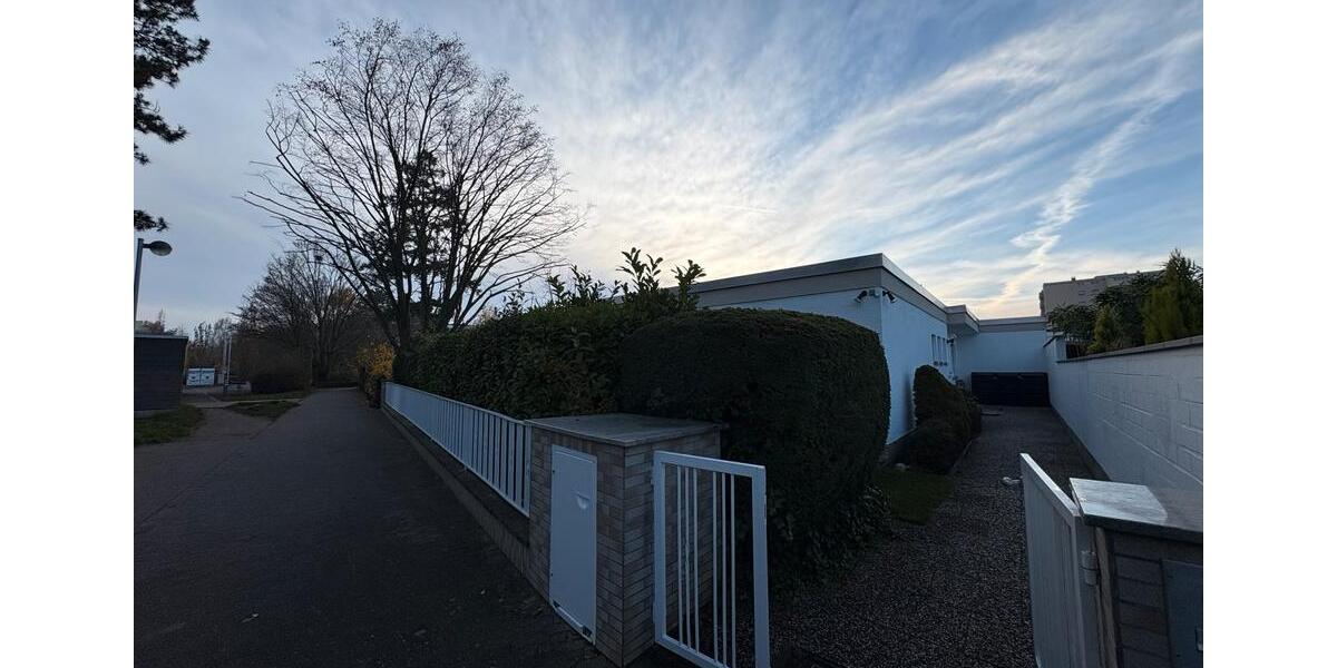 Erstbezug nach Sanierung Charmanter Bungalow in Darmstadt Arheil. 3 zimmer