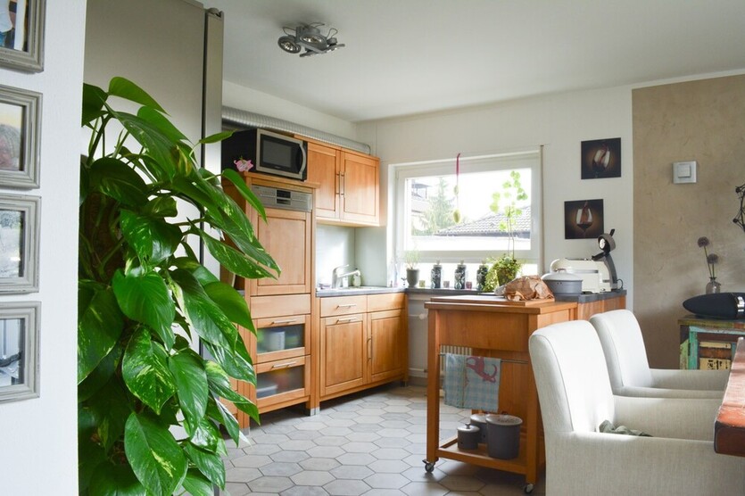 albero:) Attraktives Dreifamilienhaus - Gartenetage sofort beziehbar! 11 zimmer