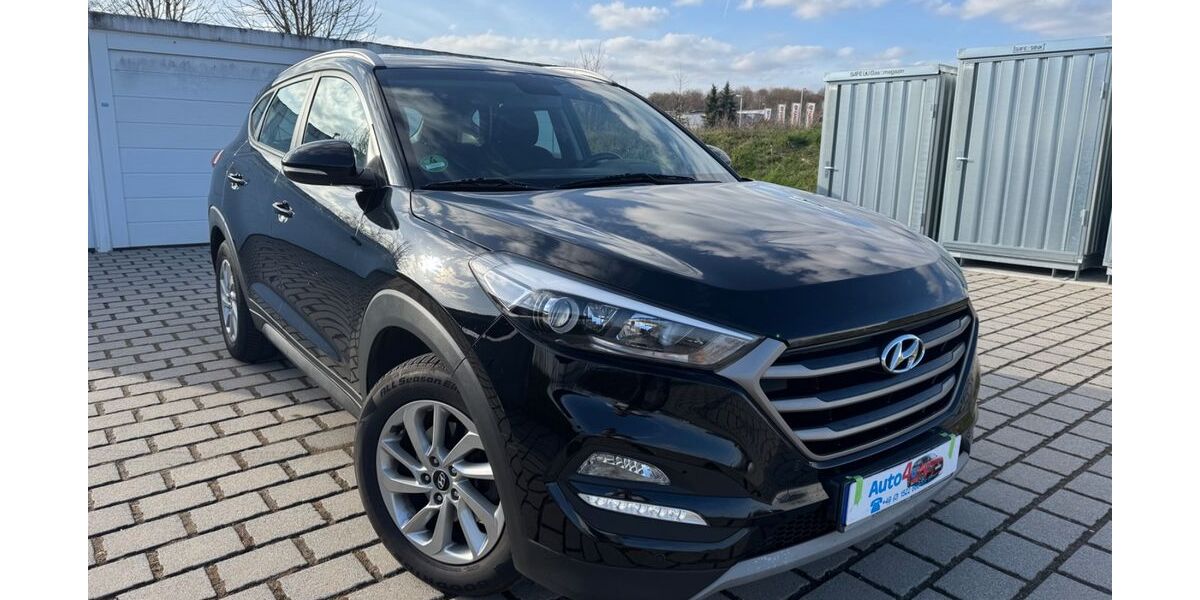 Hyundai TUCSON 153.000 km 12.600 &euro; Friedrichsdorf bei Frankfurt Main 61381