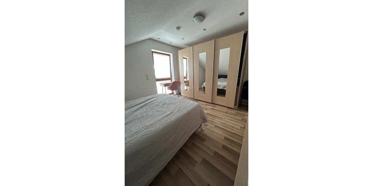 Dachgeschoßwohnung Aschaffenburg Damm - 2 Zimmer, 52 m&sup2;, 725&euro; | Angebot:26705054