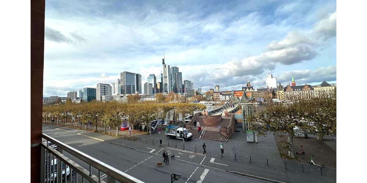 Wohnung zum Mieten in Frankfurt-Sachsenhausen 2.996 € 142.64 m² 5 zimmer