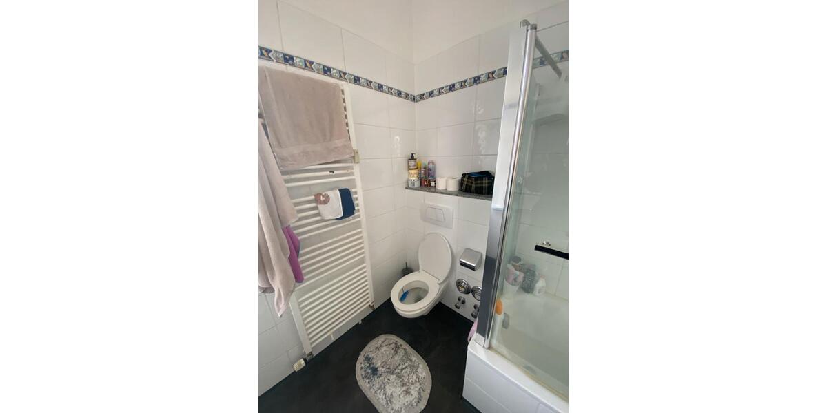 Erdgeschoßwohnung Hanau Lamboy - 4 Zimmer, 120 m&sup2;, 600&euro; | Angebot:26632479