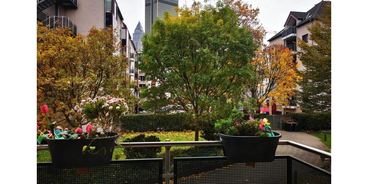 MITTEN IM LEBEN: 2 Zimmer attraktiv möbliert mit Balkon 2 zimmer