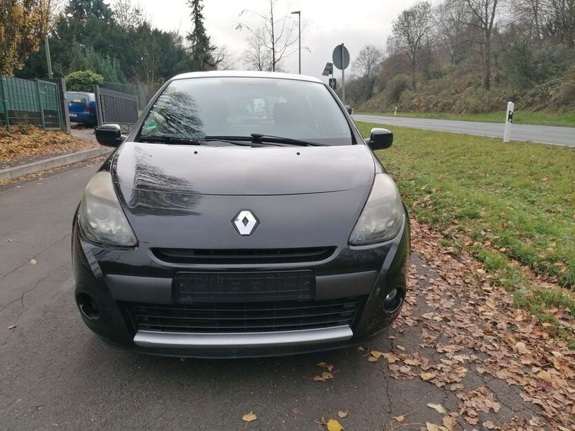 Renault Clio 160.000 km 2.500 € friedrichsdorf 61381