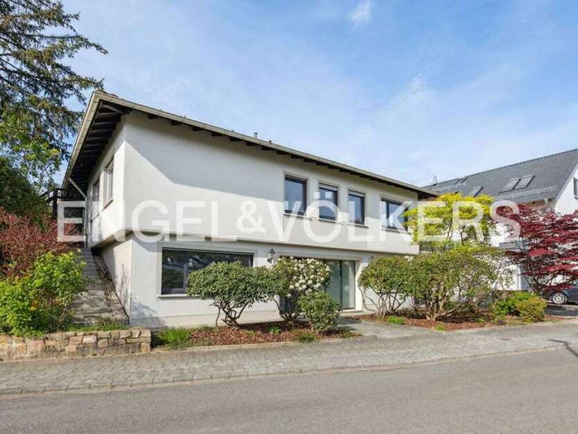 Haus zum Mieten in Bad Soden 3.900 € 240 m²