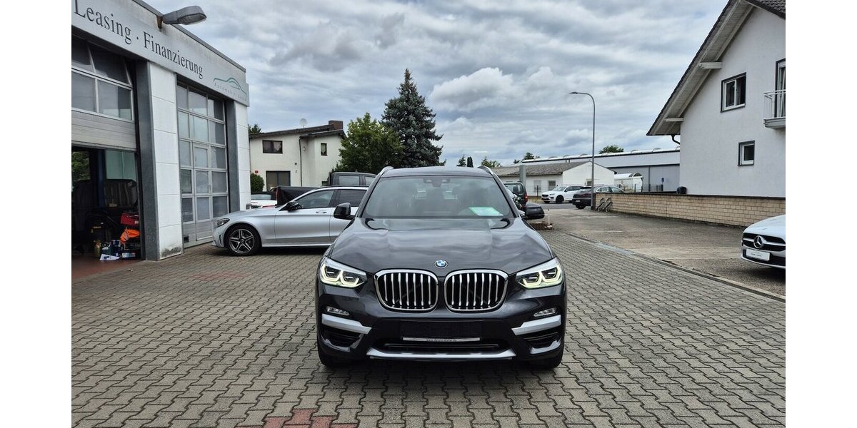 BMW X3 xDrive 20 i xLine, HUD, Kamera, Ambientebeleuch 70.000 km 23.790 &euro; Rodgau 63110