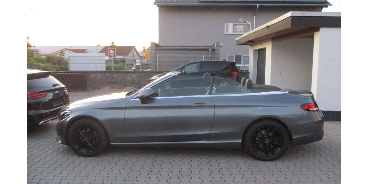 Mercedes-Benz C 220 183.195 km 25.999 &euro; Babenhausen 64832