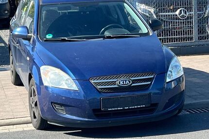 Kia ceed Sportswagon 220.000 km 1.990 € Maintal 63477