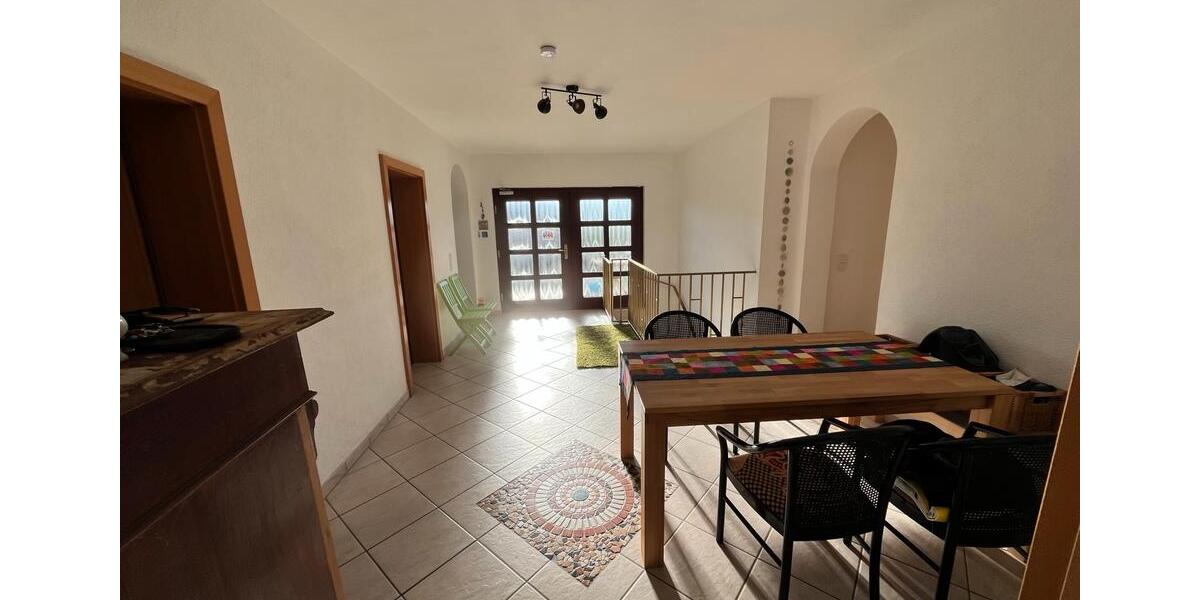 Bungalow Niddatal - 9 Zimmer, 292 m&sup2;, 649.000&euro; | Angebot:27242860