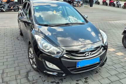 Hyundai i30 174.000 km 5.700 &euro; Altenstadt 63674