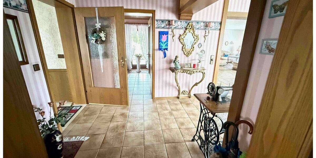Mehrfamilienhaus, Wohnhaus Aschaffenburg Leider - 7 Zimmer, 296 m&sup2;, 1.450.000&euro; | Angebot:26391485