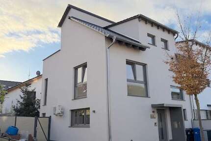 Haus zum Kaufen in Büttelborn 849.000 € 163 m² 5 zimmer