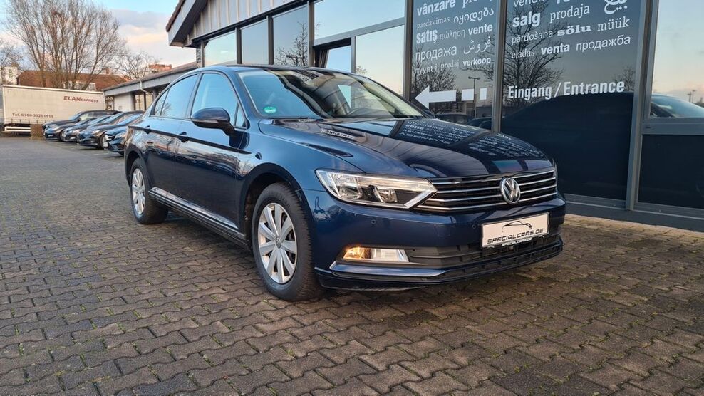 VW Passat 37.800 km 12.990 € Offenbach am Main 63069