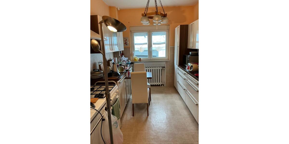 Bergen-Enkheim: Haus mit 7 Zimmer zum Sanieren! Panoramablick! 7 zimmer