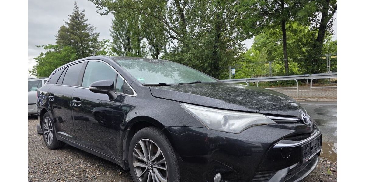 Toyota Avensis 224.000 km 4.980 &euro; Frankfurt am Main 60486