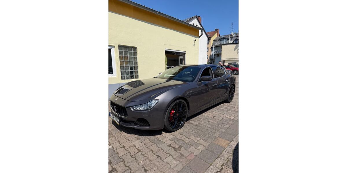 Maserati Ghibli 112.000 km 27.000 &euro; Frankfurt 65929