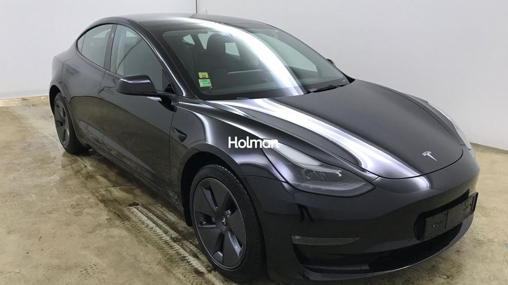Tesla Model 3 69.419 km 28.727 &euro; Eschborn 65760