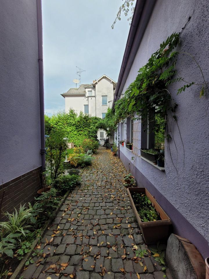 Zwischenmiete: Möbliertes 4-Zimmer-EFH + Garten in Mainnähe zimmer