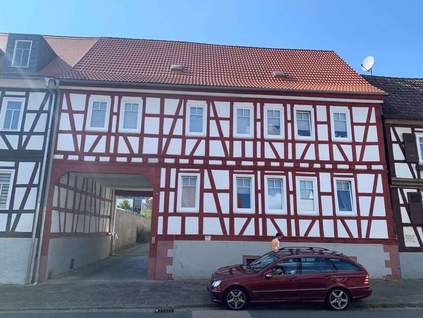 Haus zum Kaufen in Hammersbach 650.000 € 250 m²