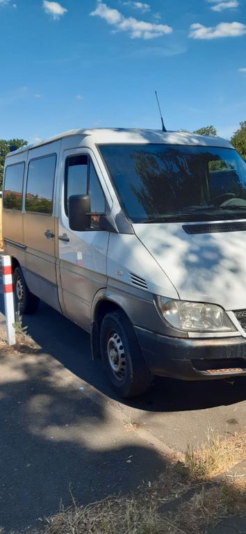 Mercedes-Benz Sprinter 189.000 km 3.250 € Offenbach 63075