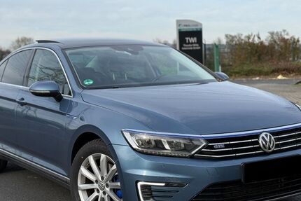 VW Passat 144.000 km 13.500 € Frankfurt am Main 60433