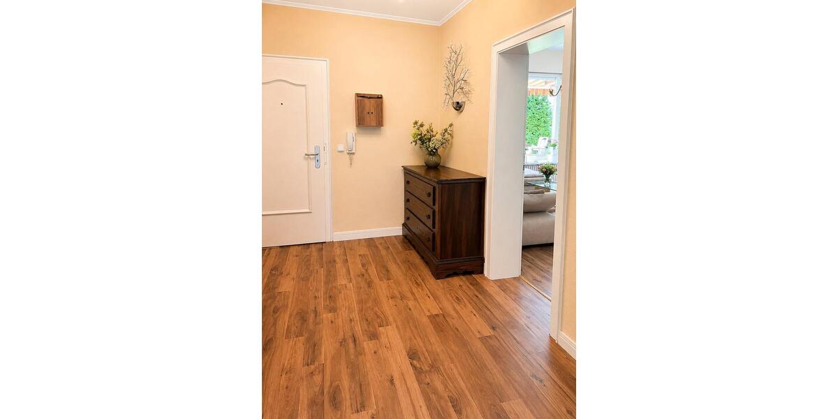 Erdgeschoßwohnung Oberursel (Taunus) - 6 Zimmer, 140 m&sup2;, 620.000&euro; | Angebot:26845218