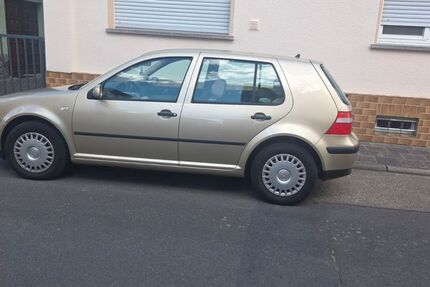VW Golf 191.554 km 1.200 &euro; Hanau 63456