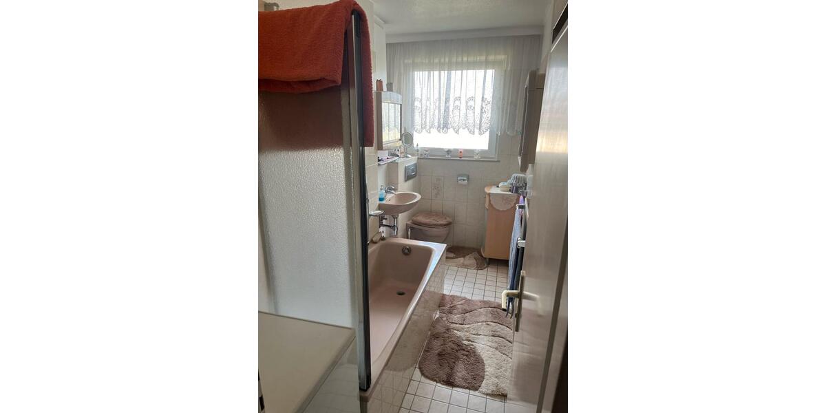 Etagenwohnung Bad Homburg vor der Höhe Gonzenheim - 2.5 Zimmer, 62 m&sup2;, 249.000&euro; | Angebot:26933112