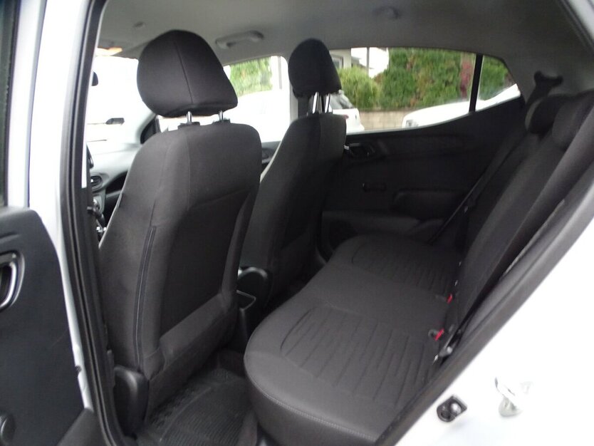 Hyundai i10 1,0l Edition 30 Klima, Spurhalteassistent, App 35.424 km 11.790 € Rodgau 63110