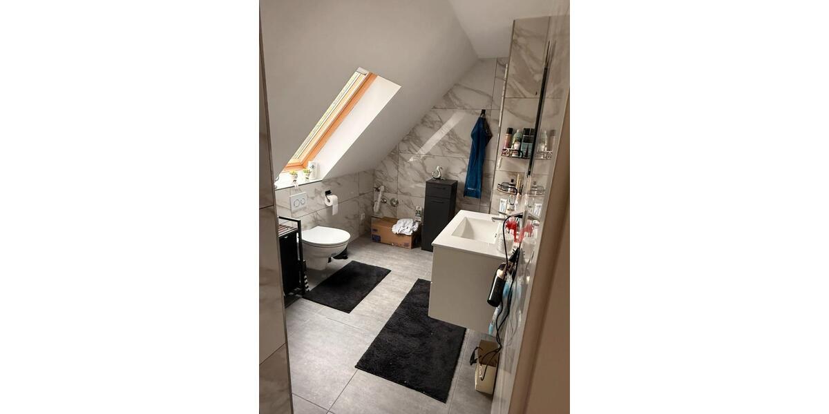 Dachgeschoßwohnung Hanau - 2 Zimmer, 45 m&sup2;, 880&euro; | Angebot:26477114