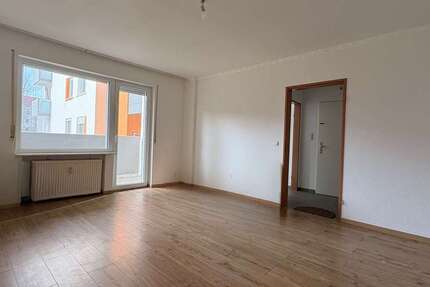 Wohnung Hanau Lamboy - 3 Zimmer, 60 m&sup2;, 150.000&euro; | Angebot:24951438