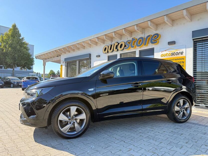 Opel Grandland (X) 5.800 km 24.985 € Großostheim 63762