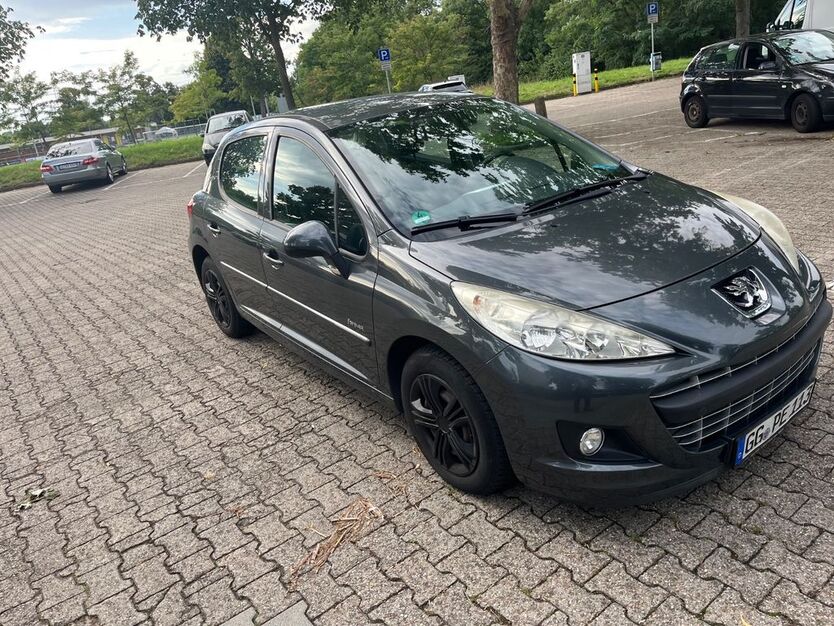 Peugeot 207 73.000 km 6.100 € Rüsselsheim 65428