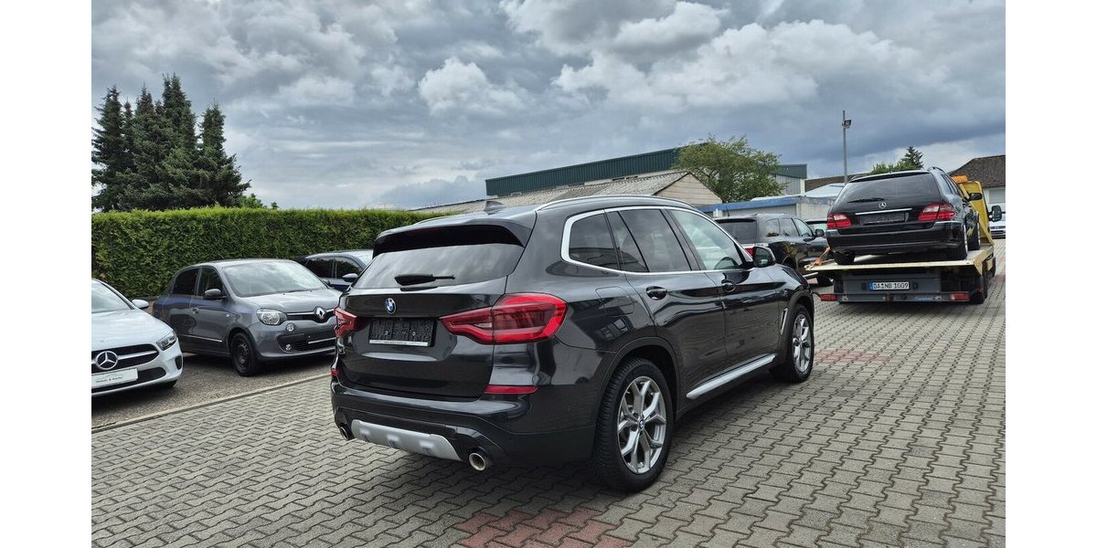 BMW X3 xDrive 20 i xLine, HUD, Kamera, Ambientebeleuch 70.000 km 23.790 &euro; Rodgau 63110