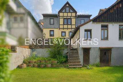 Haus zum Kaufen in Kronberg 690.000 € 175 m² 7 zimmer