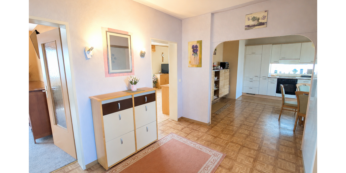 *1–2-Familienhaus in Hainburg - gr. Garten - familienfreundliche Lage* - Zweifamilienhaus Hainburg | Angebot:27306027