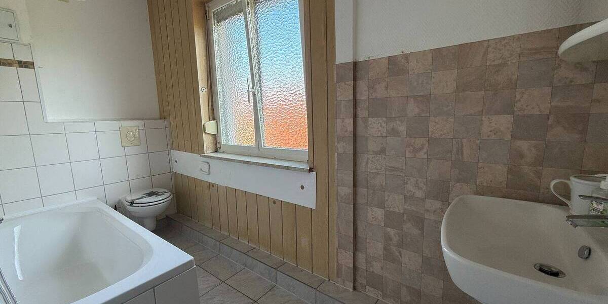 **Zwei-Familienwohnhaus in ruhiger Wohnlage von Frankfurt-Oberrad** 6 zimmer