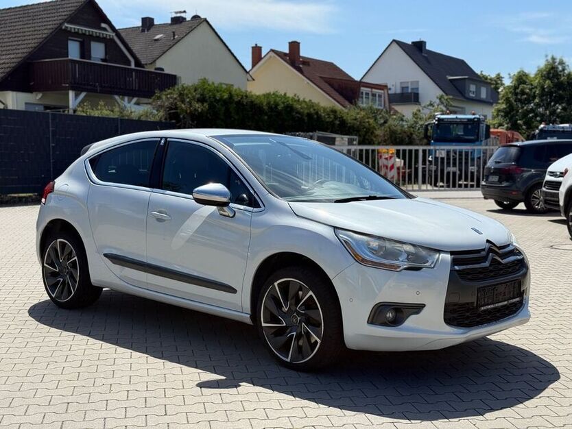 DS4