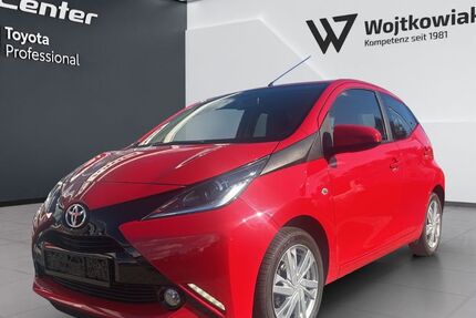 Toyota Aygo (X) 66.260 km 8.700 € Friedberg 61169
