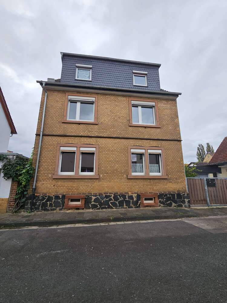 Haus zum Kaufen in Hanau 445.000 € 136 m²