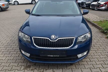 Skoda Octavia 238.260 km 7.100 € Kronberg 61476