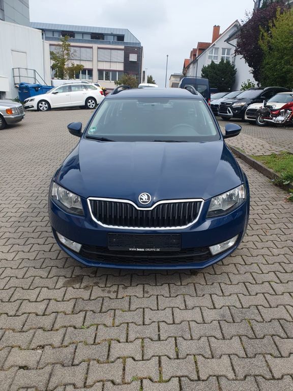 Skoda Octavia 238.260 km 7.100 € Kronberg 61476