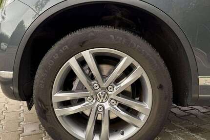 VW Touareg 180.000 km 18.200 € Königstein 61462