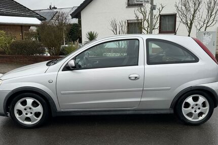 Opel Corsa 92.000 km 2.950 &euro; Flörsheim am Main 65439