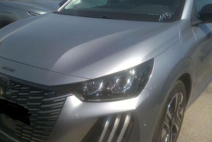 Peugeot 208 15.786 km 14.980 &euro; Rüsselsheim 65428