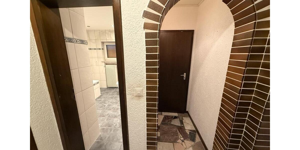 Einfamilienhaus mit 2 Ebenen zur Vermieten (Wohnung )stockheim 6 zimmer