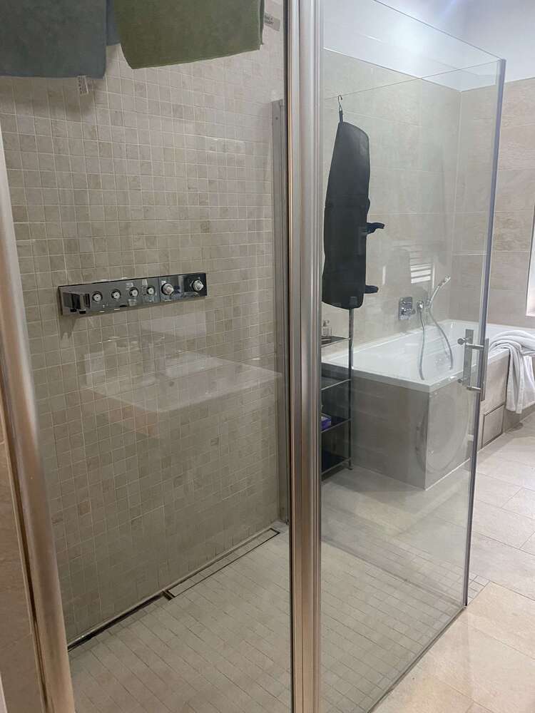 Wohnung zum Mieten in Frankfurt am Main 3.250 € 140 m²