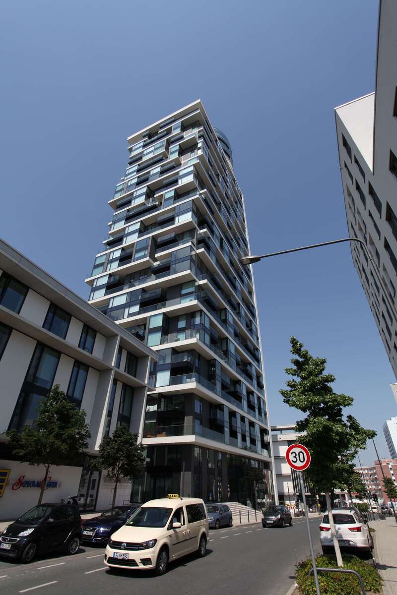 Wohnung zum Kaufen in Frankfurt am Main 890.000 € 89 m² 2 zimmer