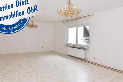 DIETZ: Hier ist PLATZ! Haus im Haus! Helle 4 Zimmerwohnung mit eigenem Eingang, überdachter Balkon zimmer