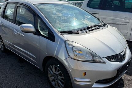 Honda Jazz 126.800 km 3.900 &euro; Hanau 63452